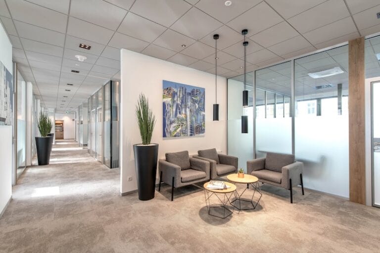 AluKönigStahl moderner Kunden Aufenthalts bzw. Wartebereich