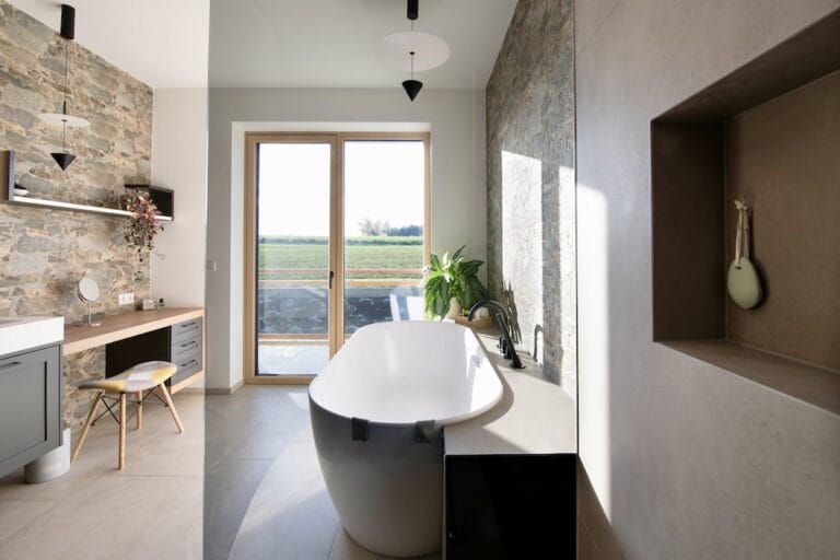 Badezimmer mit Ausblick